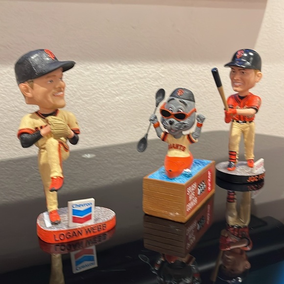 San Francisco Giants 2023 Logan Webb Lou Seal Splash Hit Counter Bobblehead SGA - Picture 2 of 6